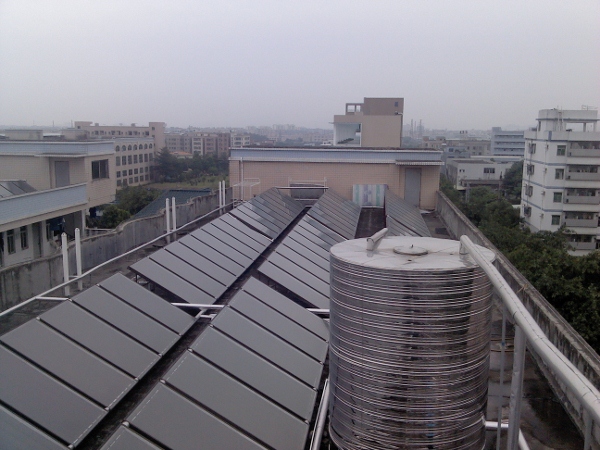 宾馆热水工程—太阳能热水器