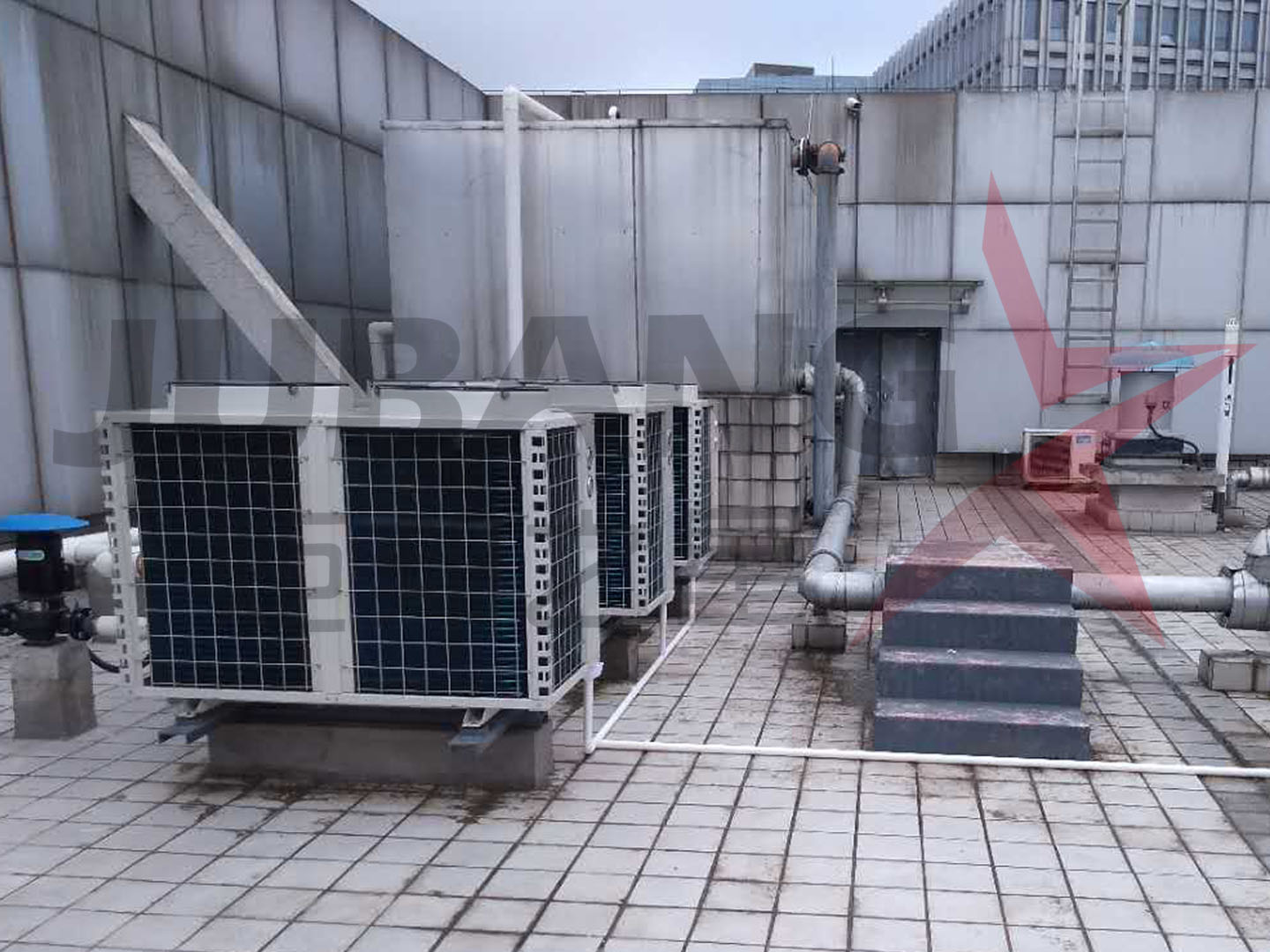 工厂安装什么太阳能热水器还是空气能热水器好? 工厂安装什么太阳能热水器还是空气能热水器好?