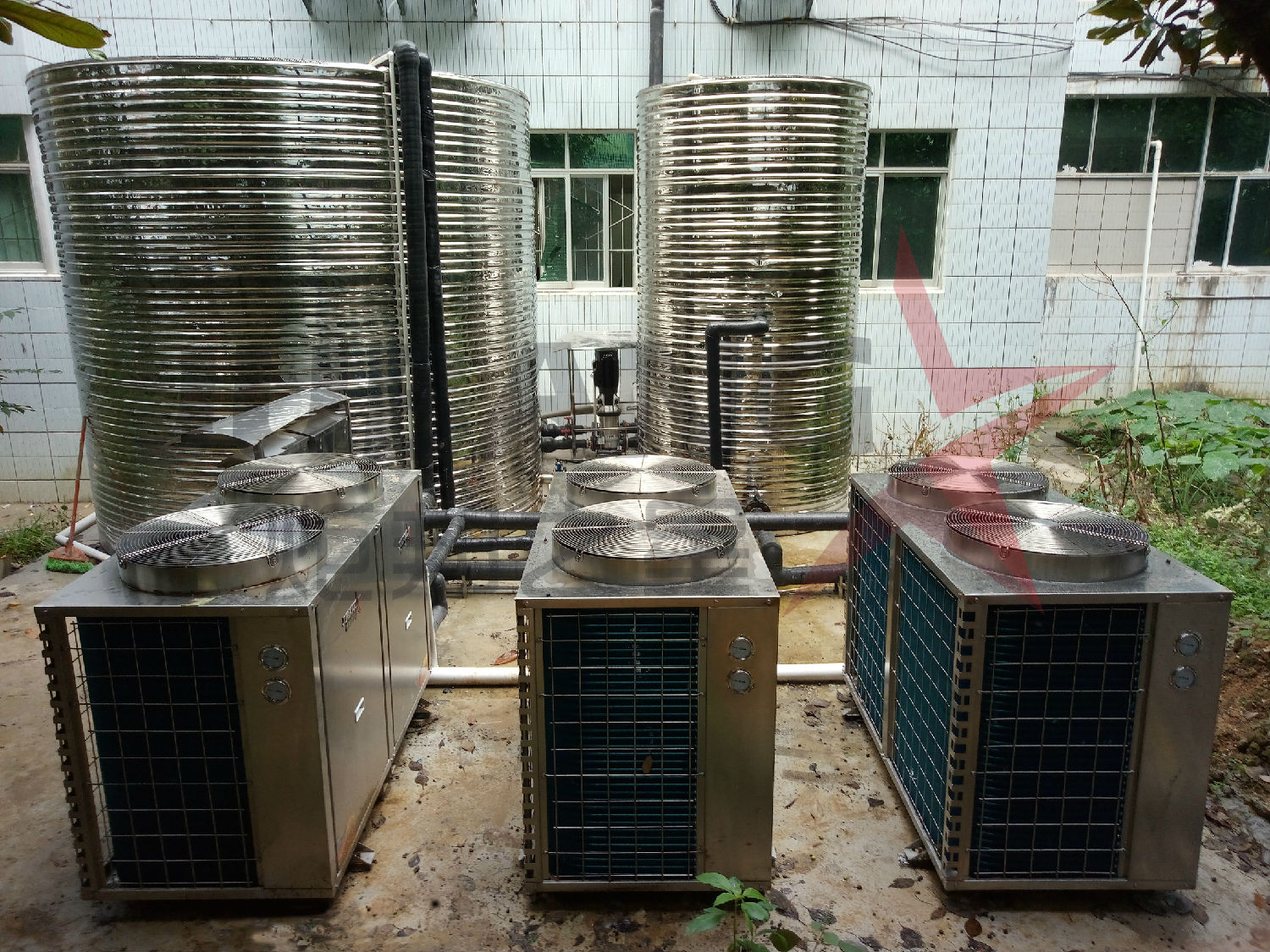 贵州大学留学校公寓热水 贵州大学留学校公寓热水